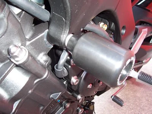 R&G CP0176.BL Classic Frame Sliders For Yamaha FZ1 Fazer (2006-current) - Image 2