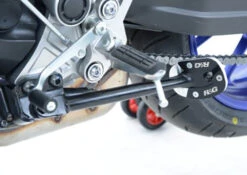 R&G PKS0047.SI Kickstand Shoe For Yamaha FZ-07 (2014-) & XSR700 (2018-)